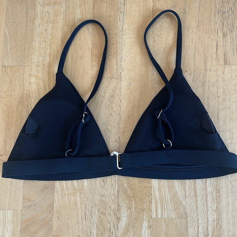 black basic bikini top - Picture 2 of 2